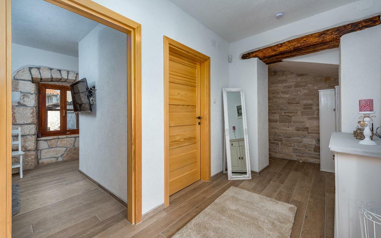 הוילה Marčana Casa Di Roccia מראה חיצוני תמונה